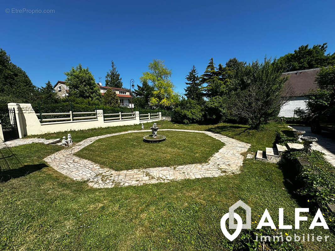 Maison à MONTMORENCY