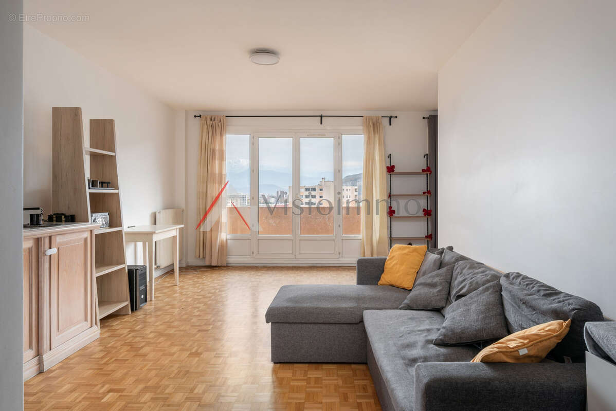 Appartement à SASSENAGE