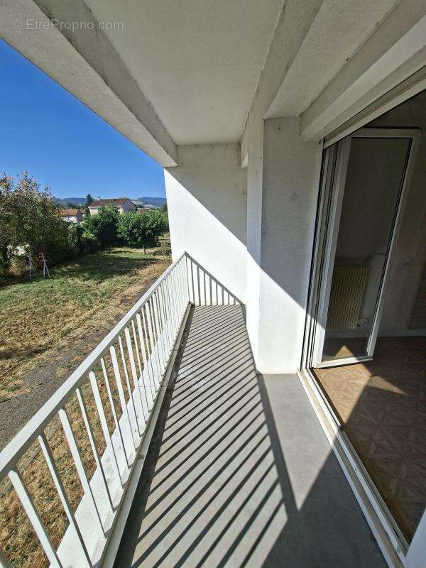 Appartement 4 pièces à Saint-Paul-En-Jarez - photo 2