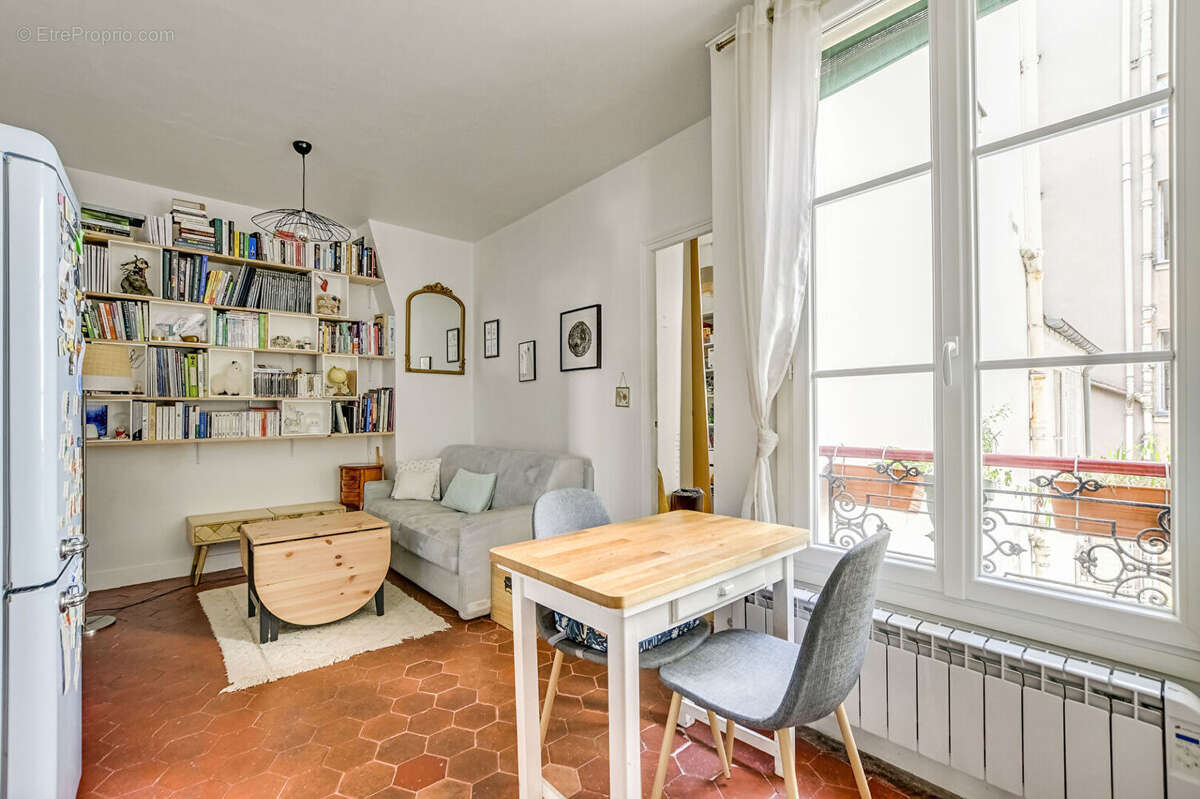 Appartement à PARIS-19E