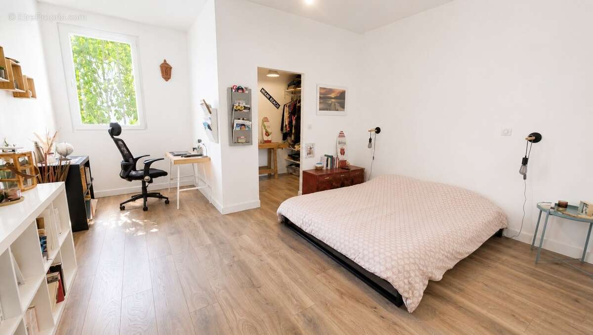 Appartement LOFT à vendre 4 pièces CLUSES (74) - photo 7