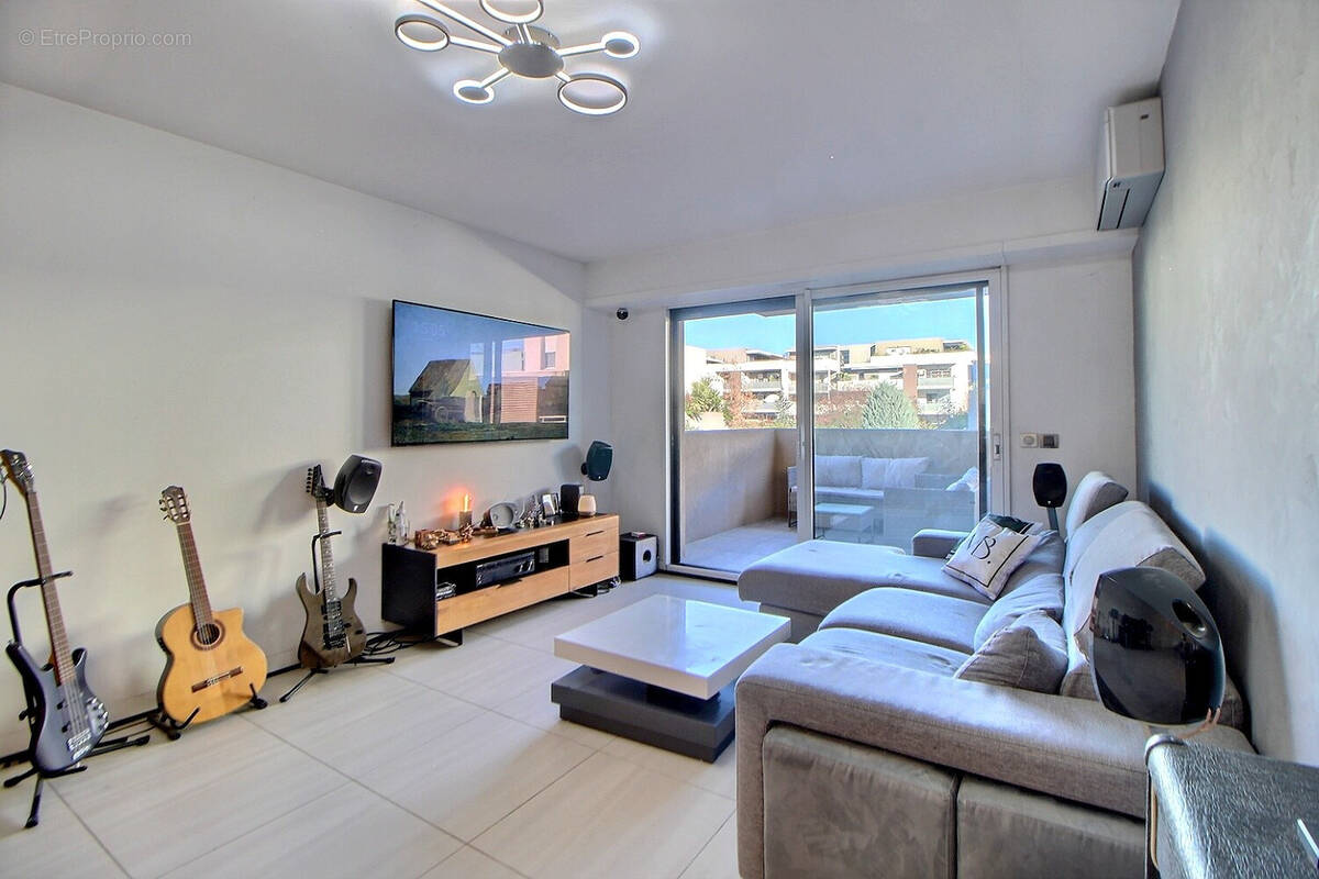 Appartement à LATTES