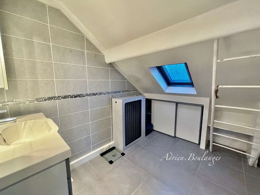 Maison à vendre 5 pièces COMBS LA VILLE (77) - photo 15