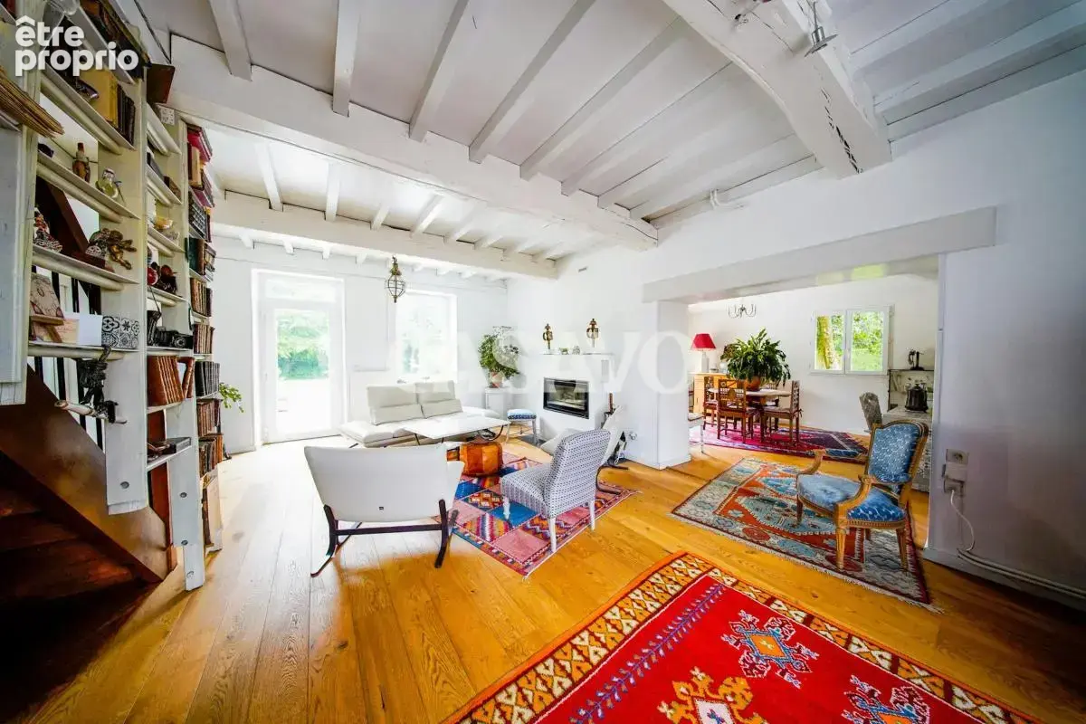 Vente Maison 7 pièces de 190m² - 38540 Heyrieux - photo 12