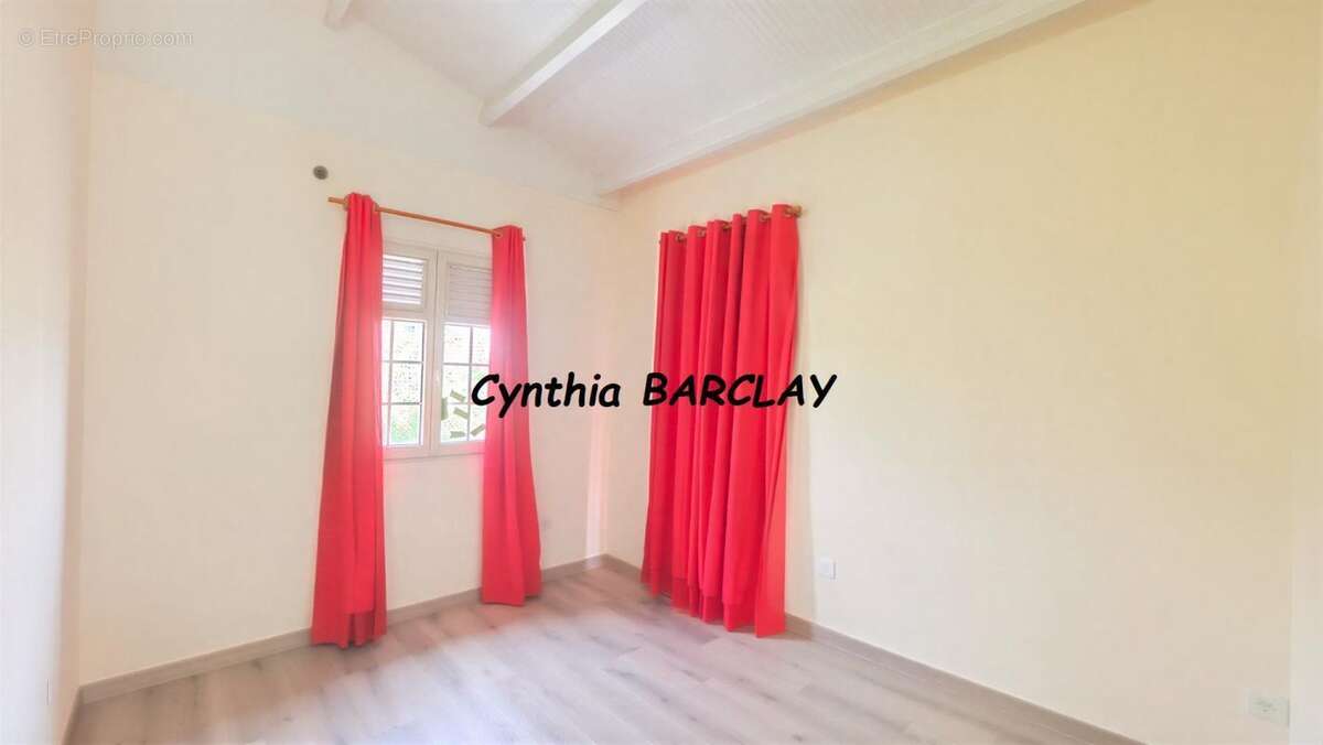 Appartement 182 m² à Fort-De-France  - photo 6