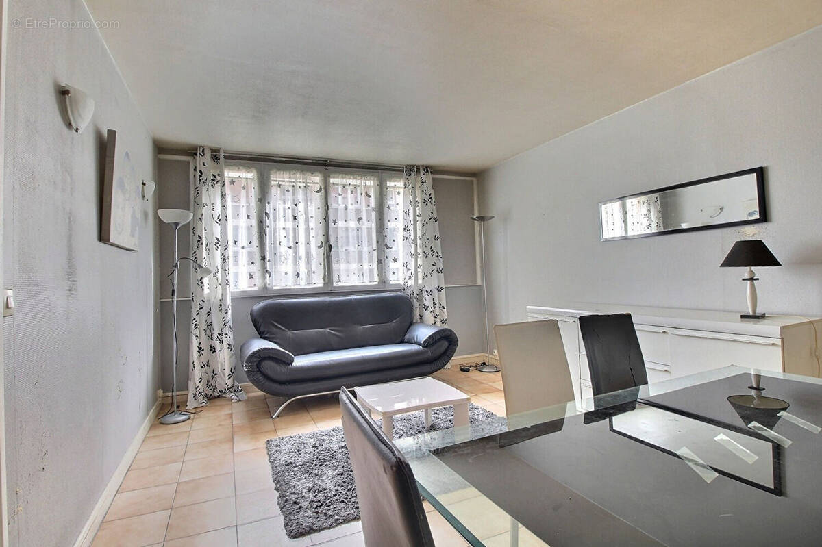 Appartement à COLOMBES