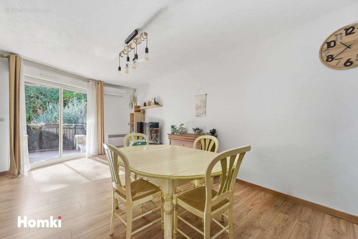 Appartement à LE CANNET