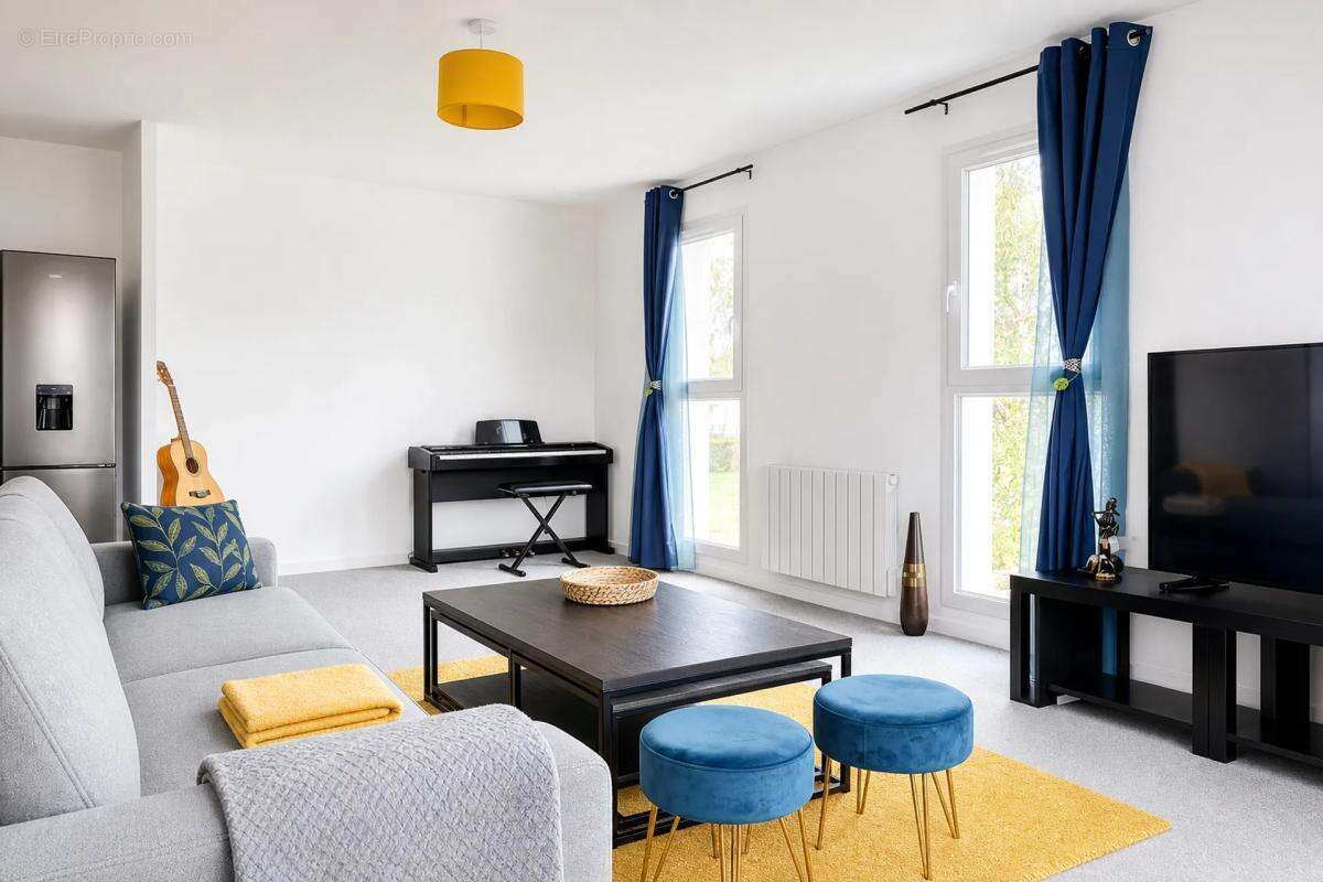Appartement à VAL-DE-REUIL