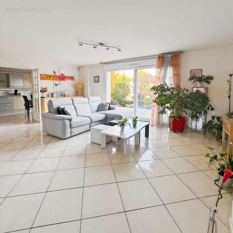 Maison à VITRY-SUR-SEINE