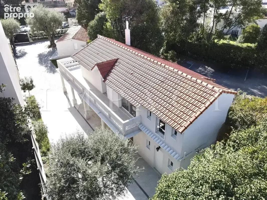 Villa à Cannes - photo 1
