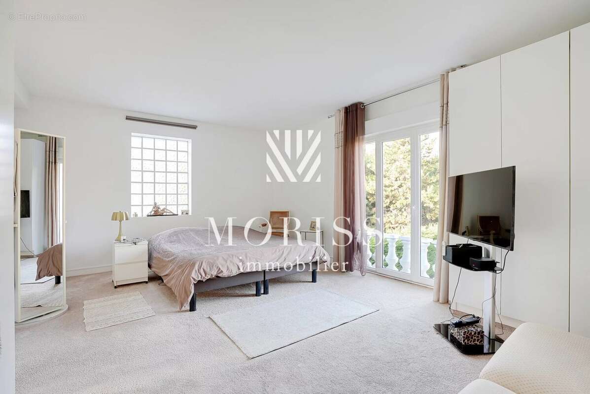 Maison à LE PERREUX-SUR-MARNE