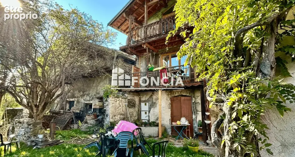 Propriété de caractère avec fort potentiel - photo 1