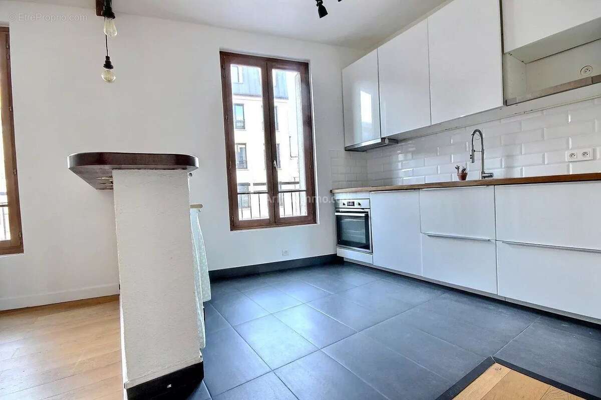 Appartement à ASNIERES-SUR-SEINE