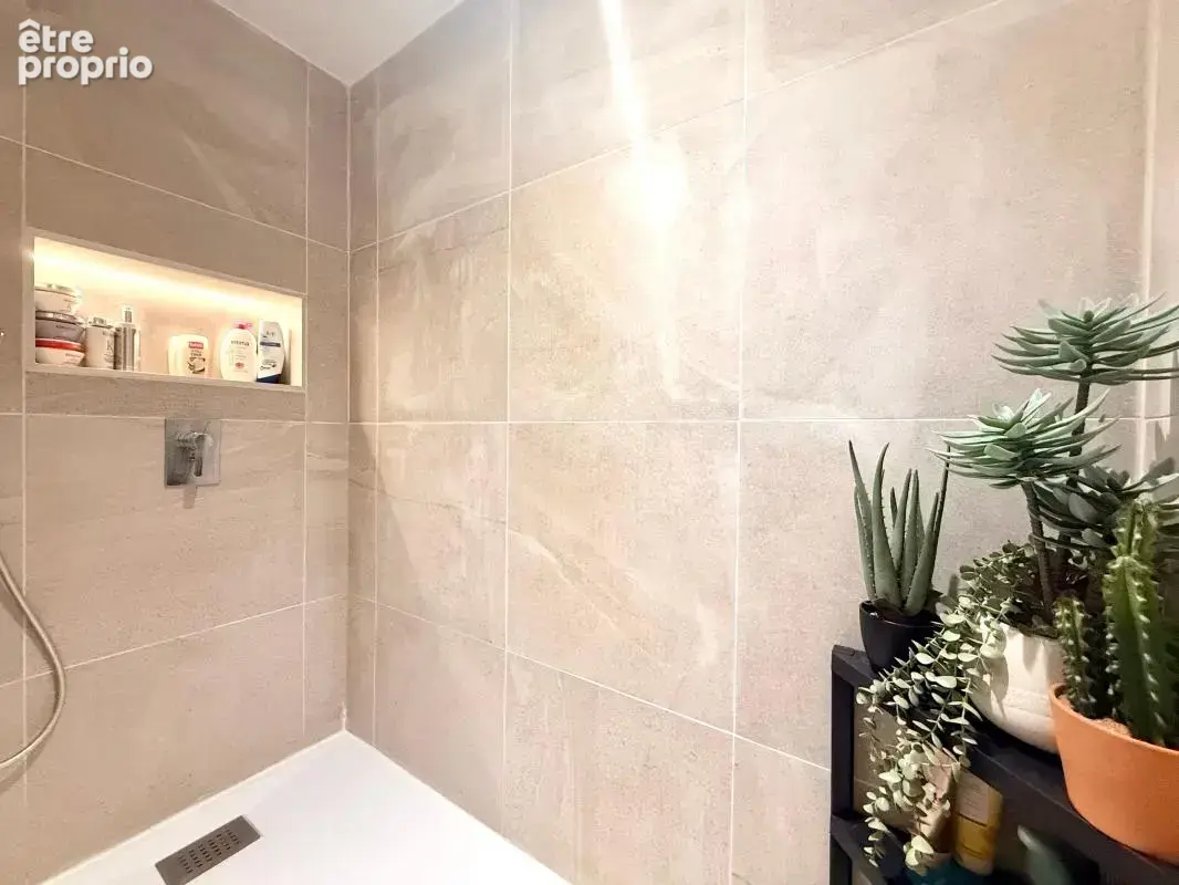Appartement À Vendre - photo 11