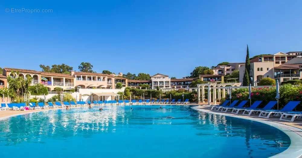 Appartement à GRIMAUD