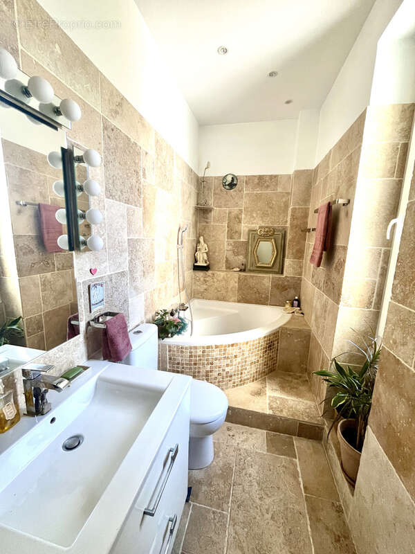 NICE   Quartier des Poètes - 2 pièces 53 m2   Calme   DPE C - photo 6