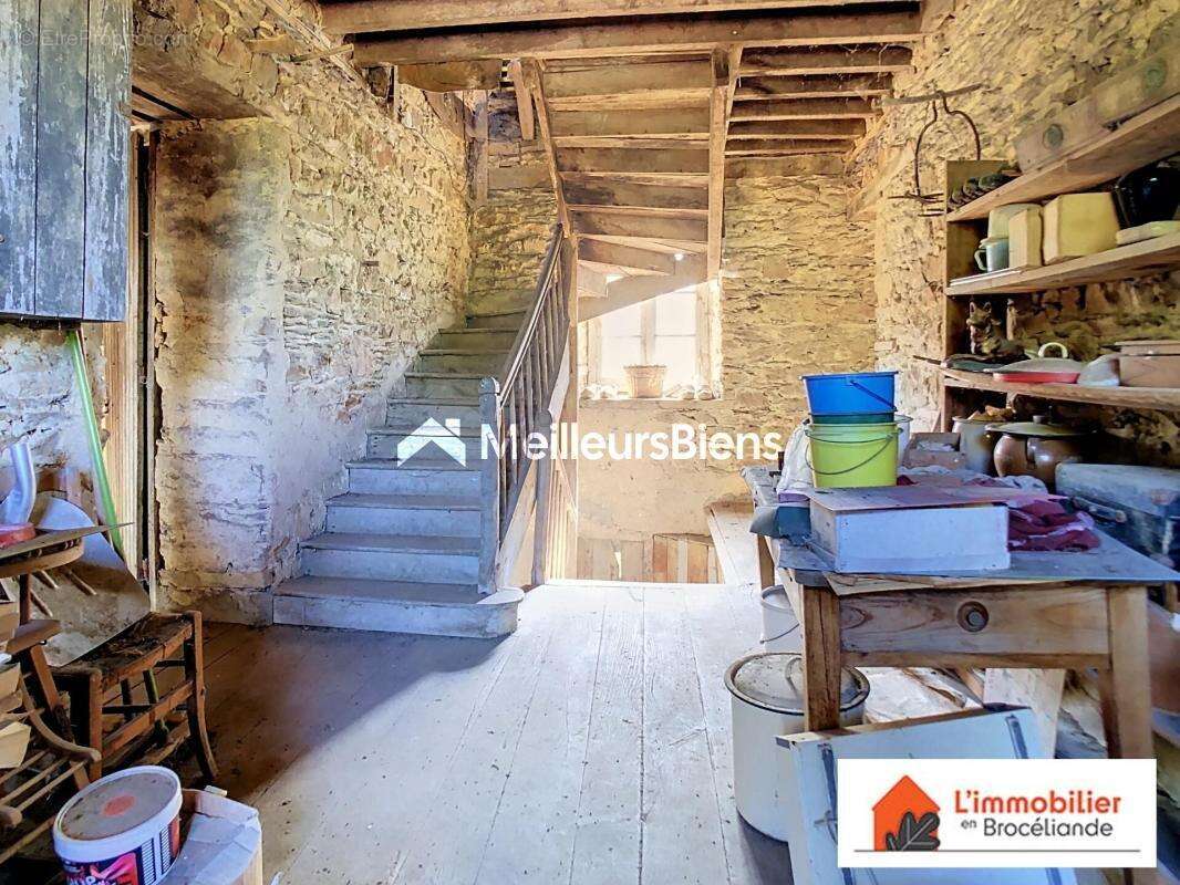 Maison à MAURE-DE-BRETAGNE