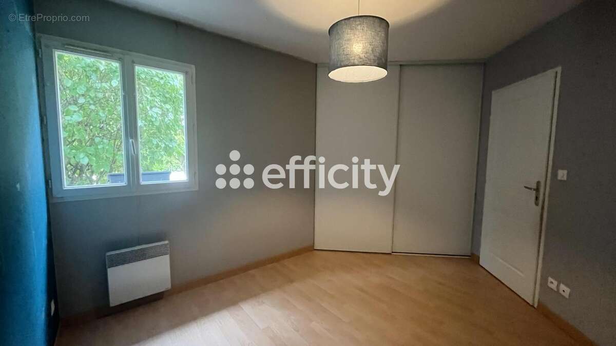 Maison 110 m² à Saint-Groux  - photo 5