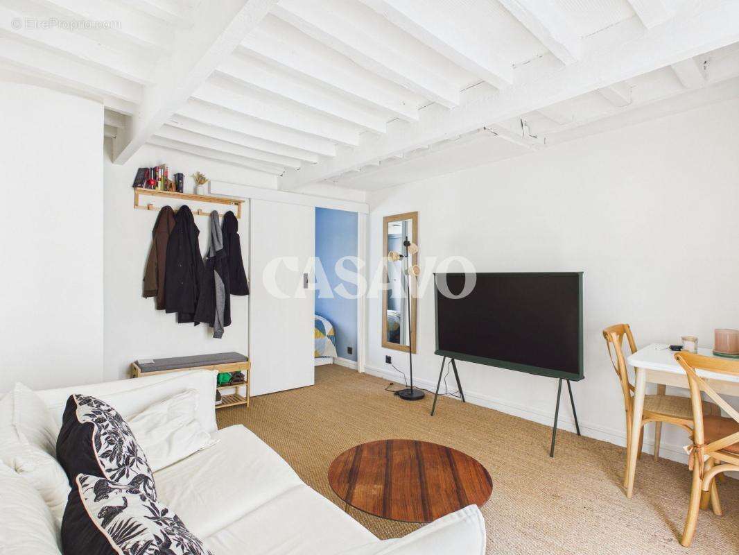 Appartement à PARIS-14E