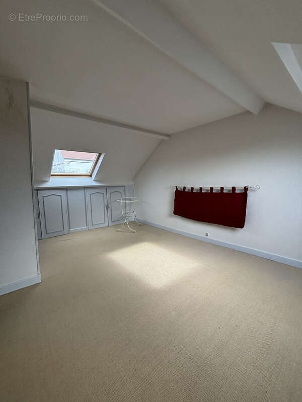 CHATILLON SUR SEINE  : charmante maison de 150m2 ( R+2) avec terrain et garage au centre ville - photo 17