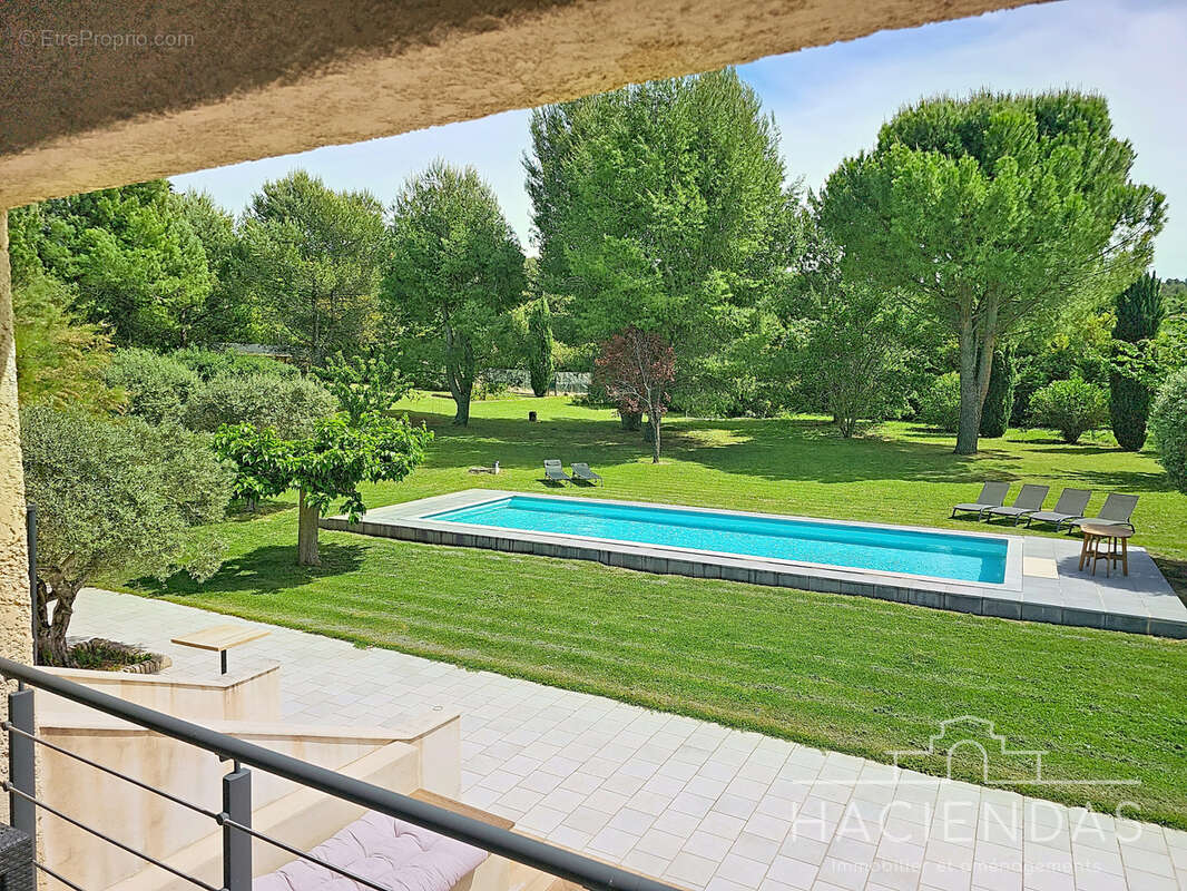 Maison à MEYRARGUES