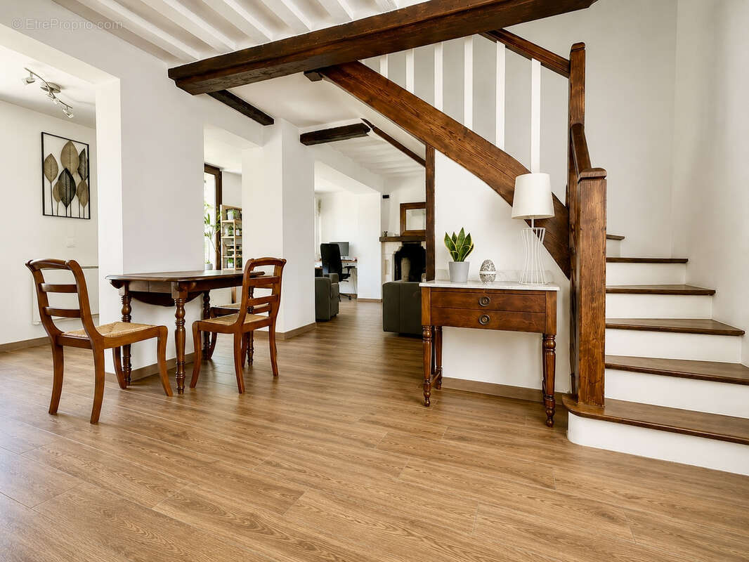 Maison à SENLIS