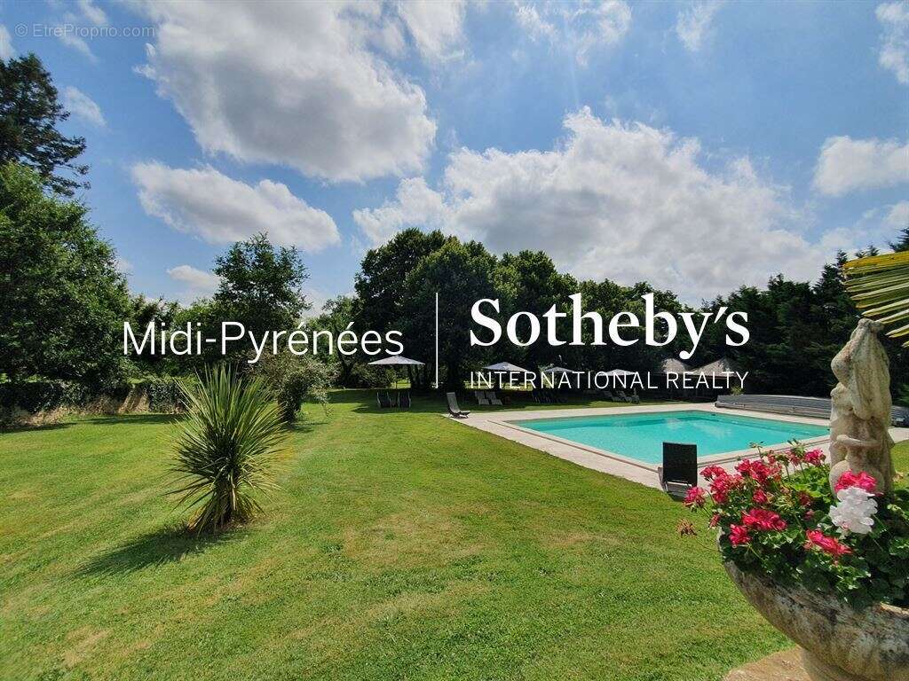 Maison à SAINT-JEAN-POUTGE