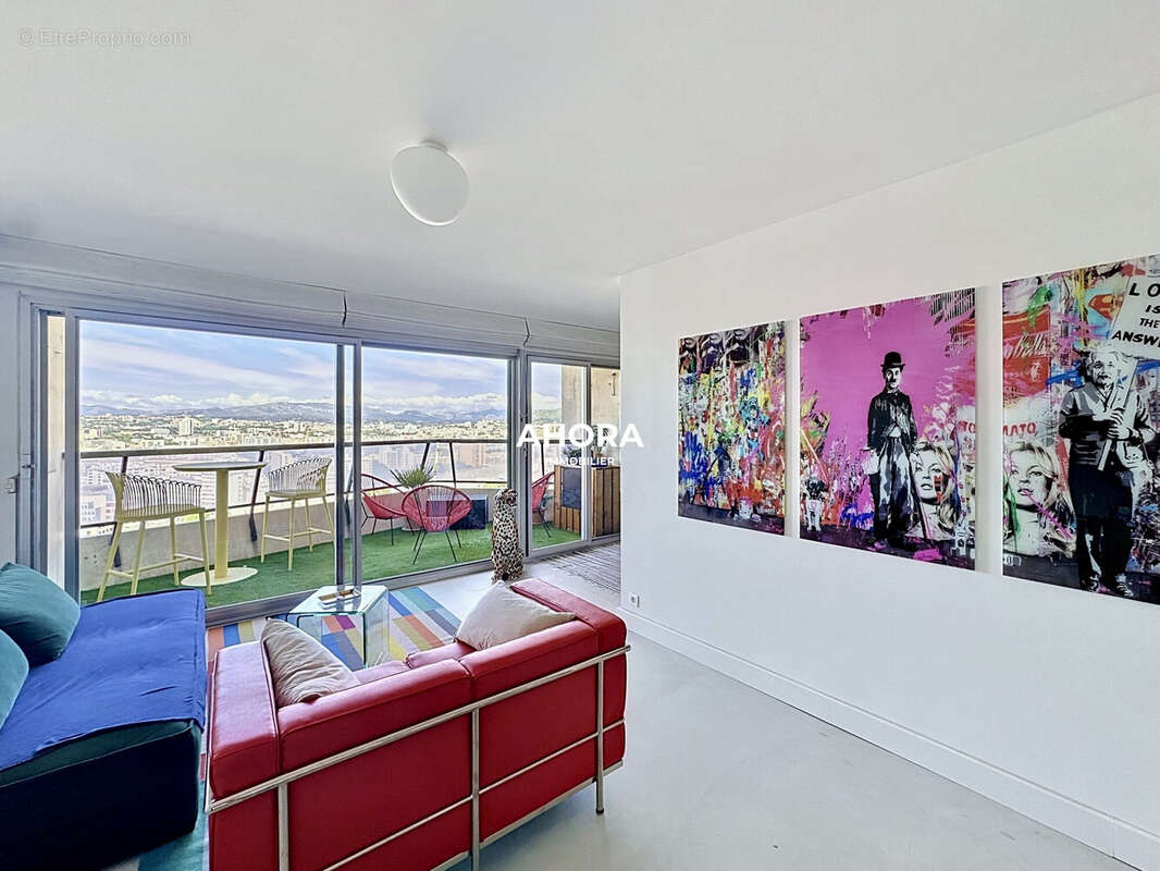 Appartement à MARSEILLE-8E