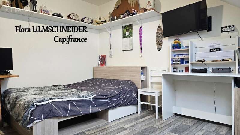 Authenticité et espace : grande maison mitoyenne en pierre avec 5 chambres à vendre à CHINDRIEUX avec garage et terrain proche d - photo 18