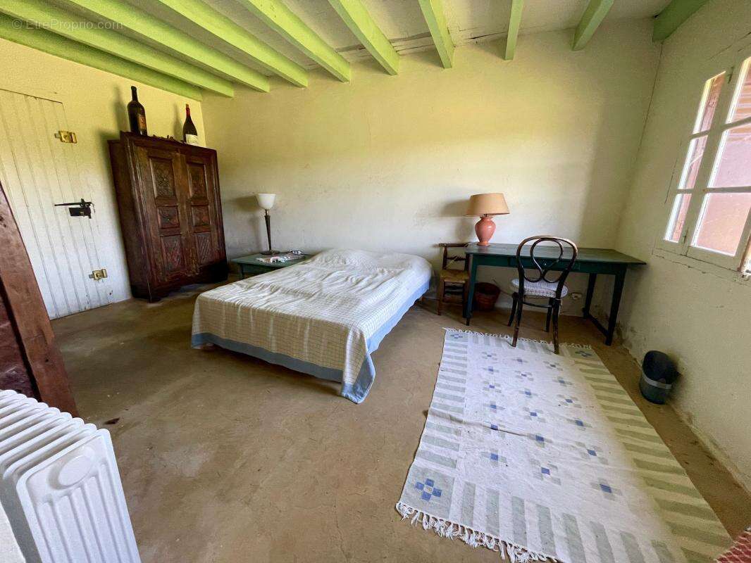 Maison à LE BUISSON-DE-CADOUIN