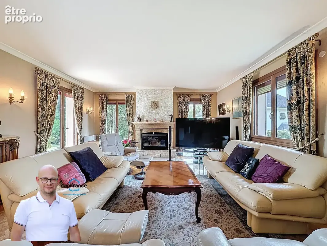Maison à vendre 9 pièces LES ABRETS EN DAUPHINE sur un parc arboré de plus 2500m2 avec piscine - photo 7