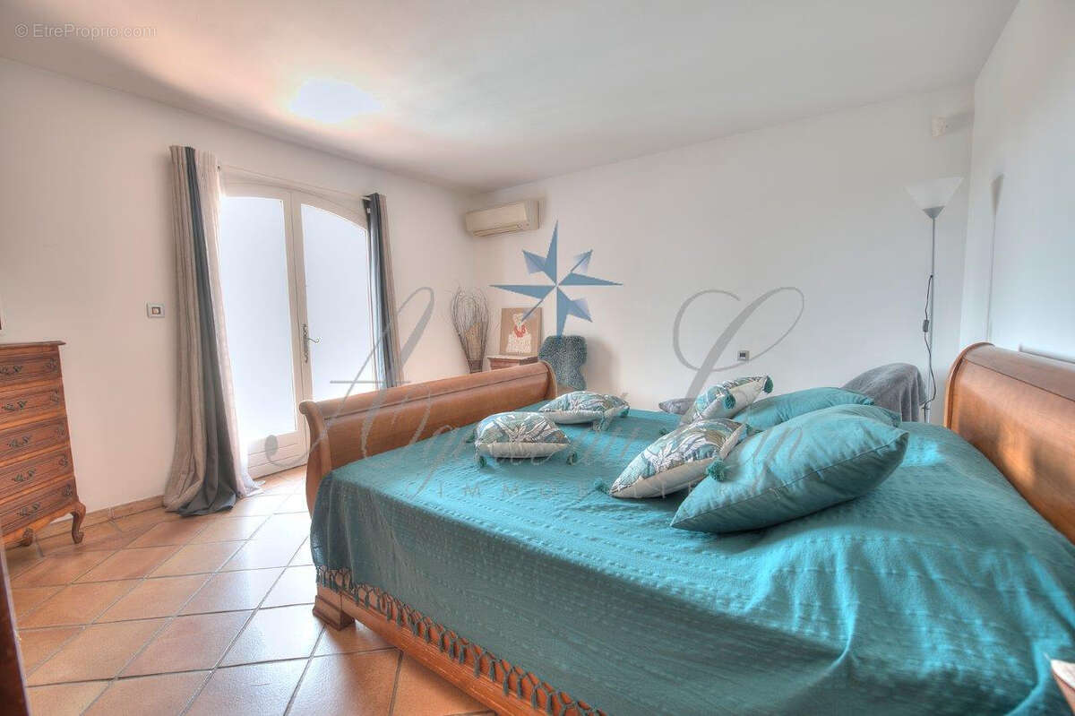 Maison à SAINT-RAPHAEL