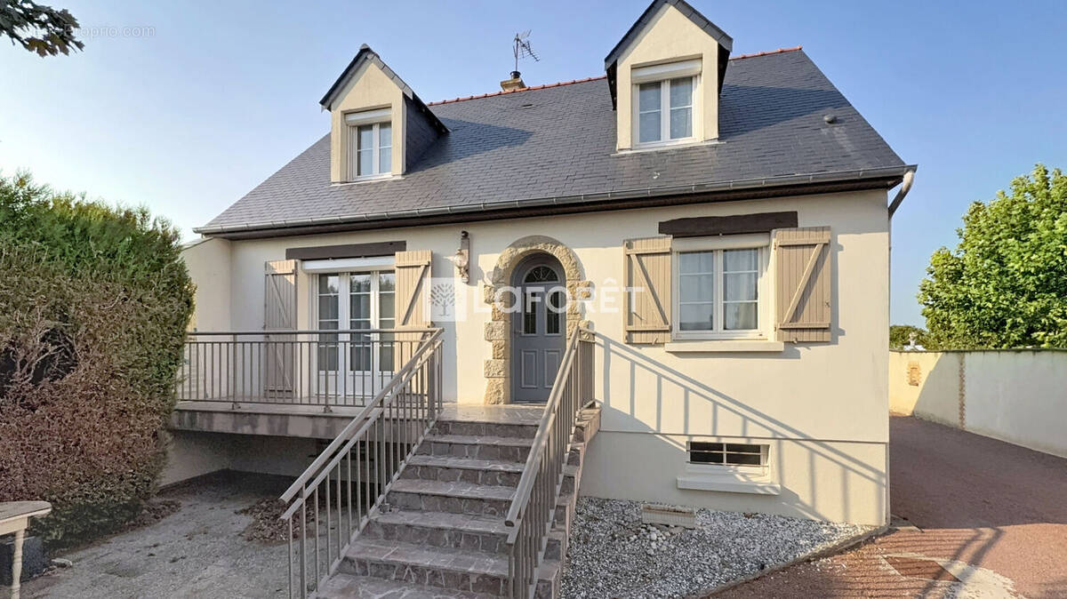 Maison à DOUE-LA-FONTAINE