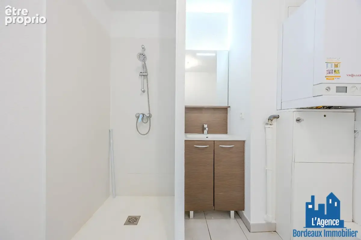 Exclusivité !!! lormont - la ramade - appartement type 2 de 42 m²  avec terrasse + place de parking exterieure. michaël vigier o - photo 13