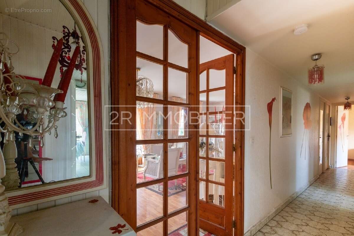 Maison à OZOIR-LA-FERRIERE