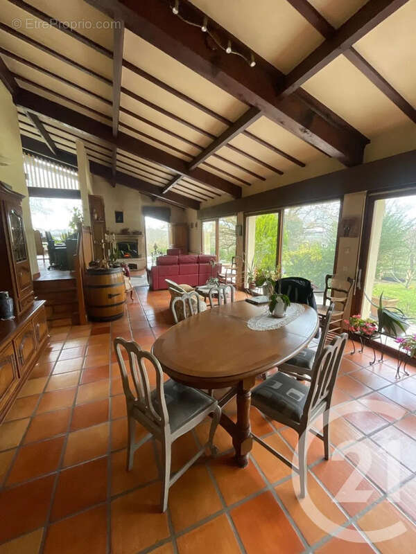 Maison à GUITRES