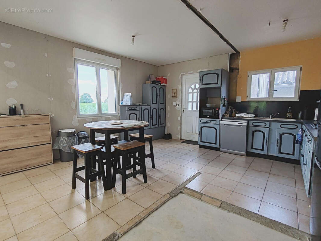 Maison à LA SELLE-CRAONNAISE