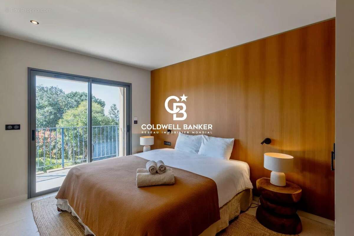 Maison à RAYOL-CANADEL-SUR-MER