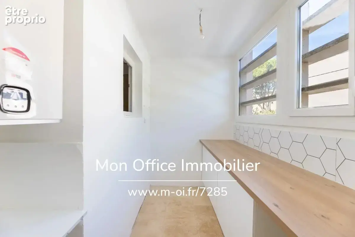 Référence : 7285-NAM - Appartement 4 pièces balcon cave et parking - photo 6