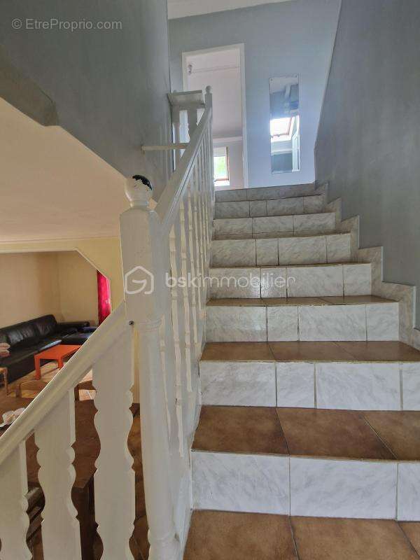 Maison à SAINT-GERMAIN-LES-ARPAJON