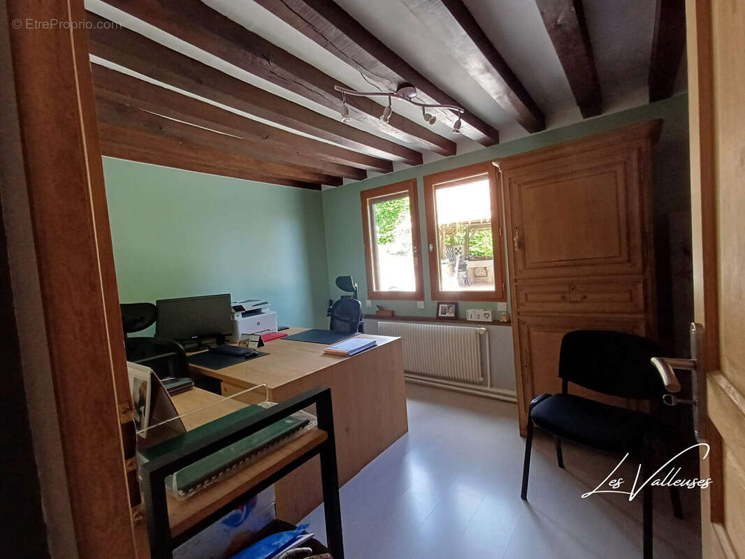 Maison 143 m² à Le Bec-Thomas  - photo 8