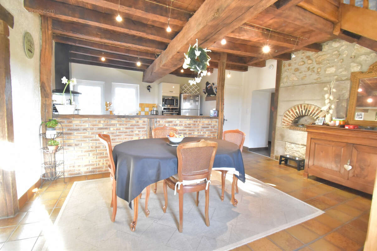 Maison à SAINT-MENOUX