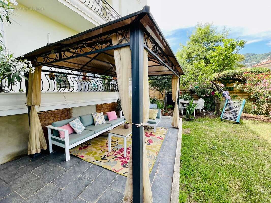 Appartement à ROQUEBRUNE-CAP-MARTIN