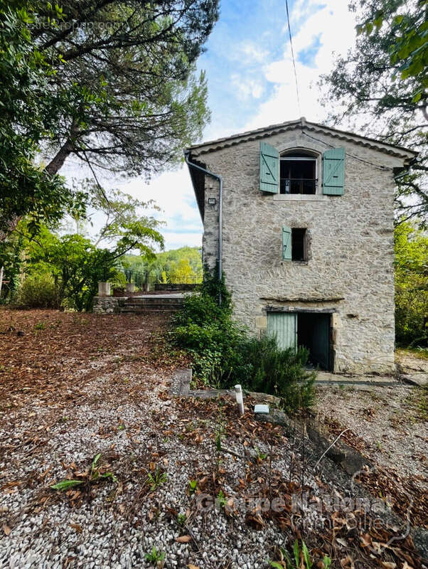 Mas en pierres de 95.6 m2 à moins de 10 minutes de Goudargues - photo 3
