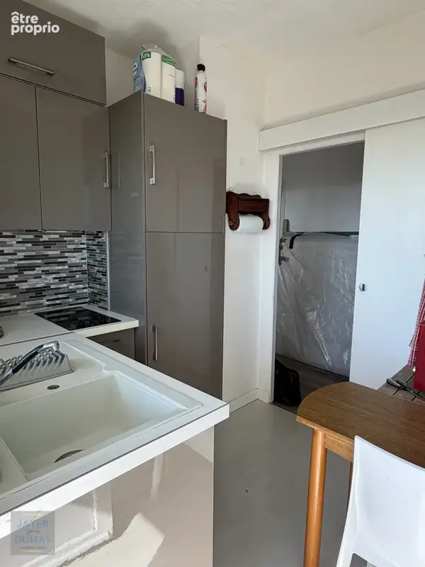 EN EXCLUSIVITÉ - CHALON-SUR-SAONE - Bel Appartement T1 avec grande loggia - - photo 6