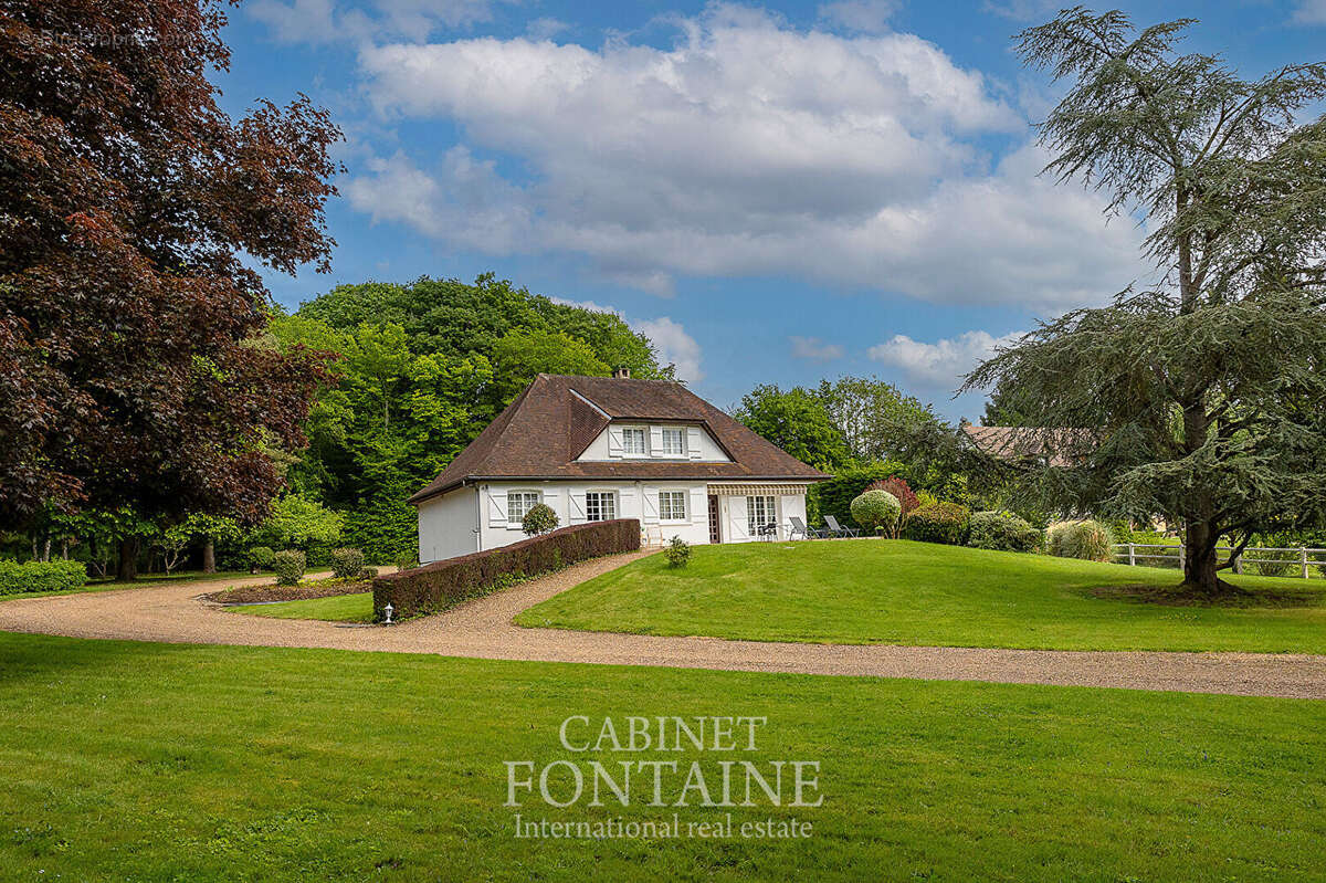 Maison à ONS-EN-BRAY