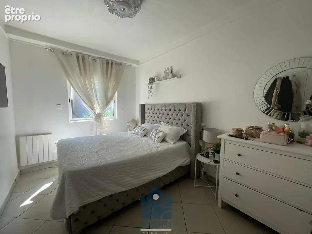 Ensemble immobilier comprenant une maison avec 2 chambres, jardin et un studio en annexe, un appartement indép - photo 6