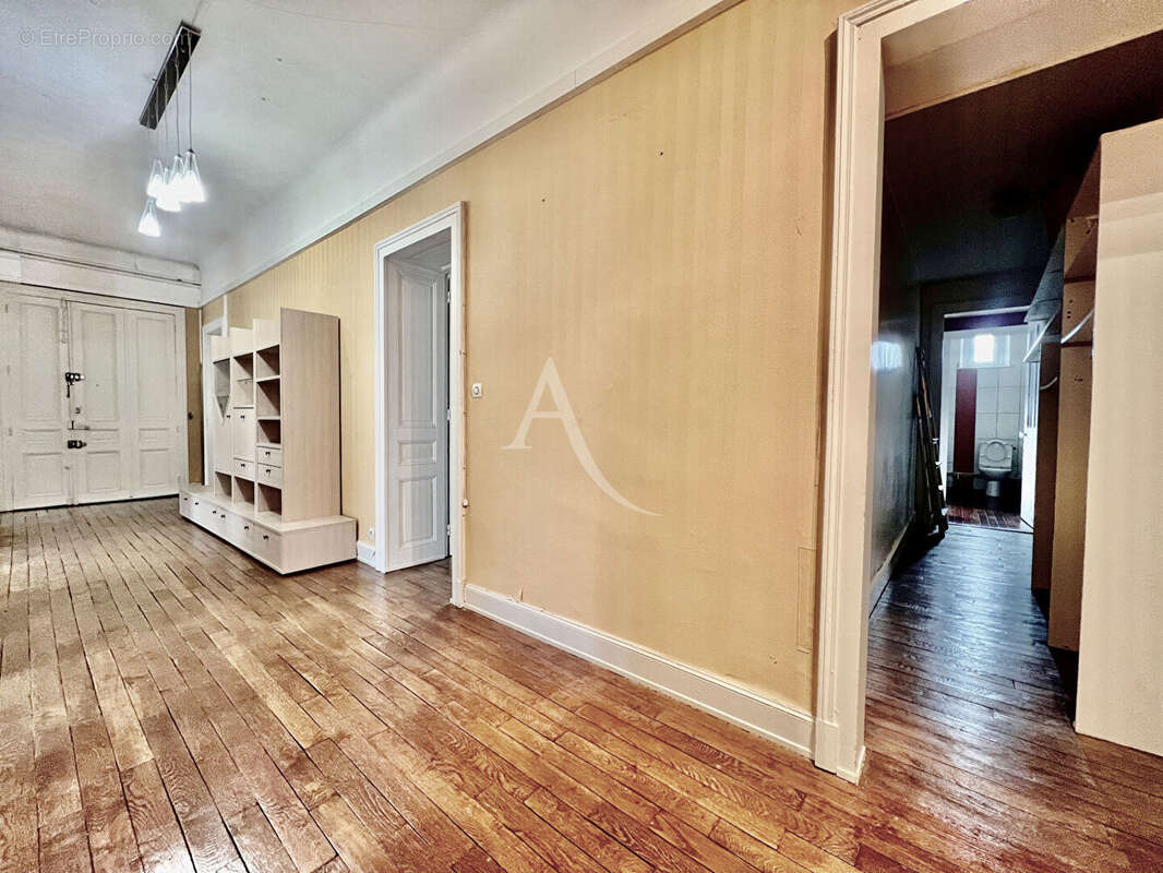 Epinal centre, appartement chaleureux . - photo 4