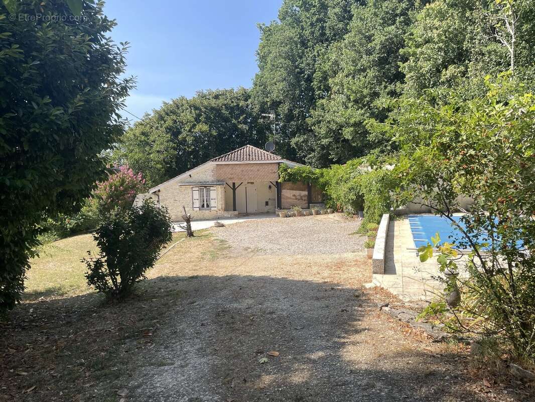 Superbe maison de plain-pied 3 chambres avec piscine et vues panoramiques - photo 18