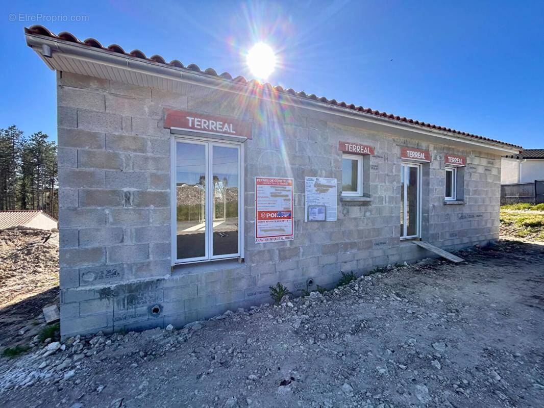 Maison à TRELISSAC